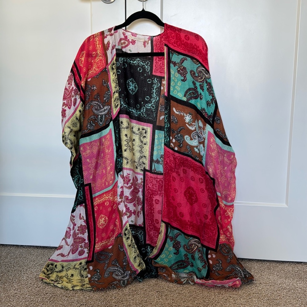 Free People Boho-Chic Patchwork Kimono/Shawl - Versatile Layer & Beach Cover-Up